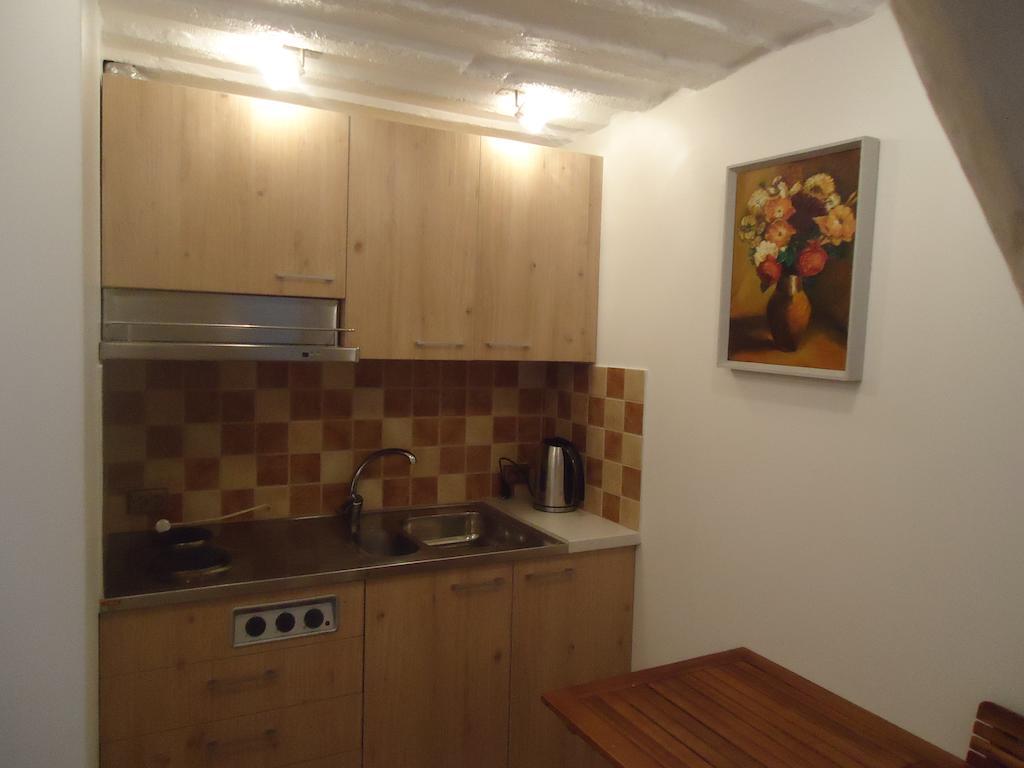 Homestay Roja Vilnius Buitenkant foto
